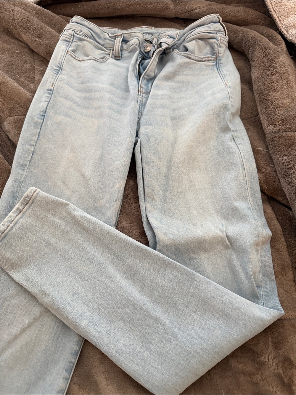 American Eagle Outfitters Light Wash Skinny Jeans